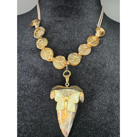 Vintage Lucite Natural Stone Butterfly Necklace - Picture 3 of 5